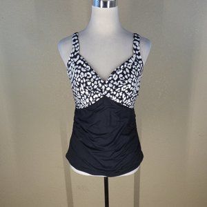 LAND'S END BLACK WHITE TWIST FRONT TANKINI SZ 8 MINT CONDITION!